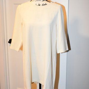 UMGEE CREAM SHIFT DRESS SIZE M